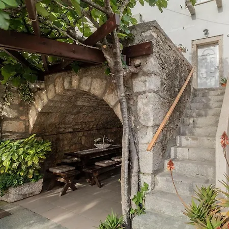 Guest House Otto Punat Exterior photo